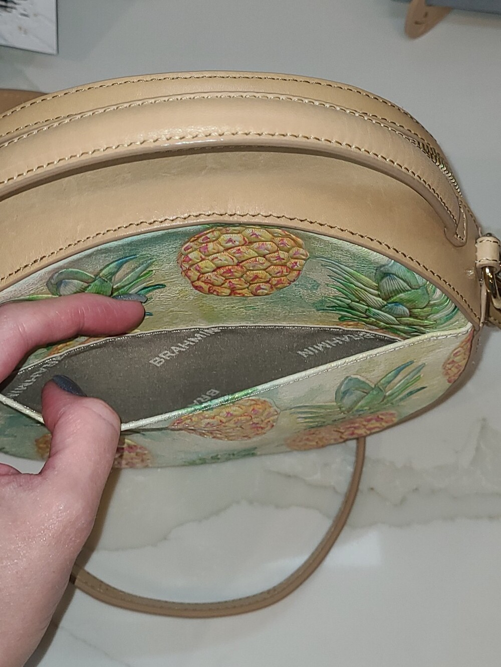 Brahmin Lane Multi Pompano Pineapple Round Crossbody Bag EUC - Picture 14 of 14
